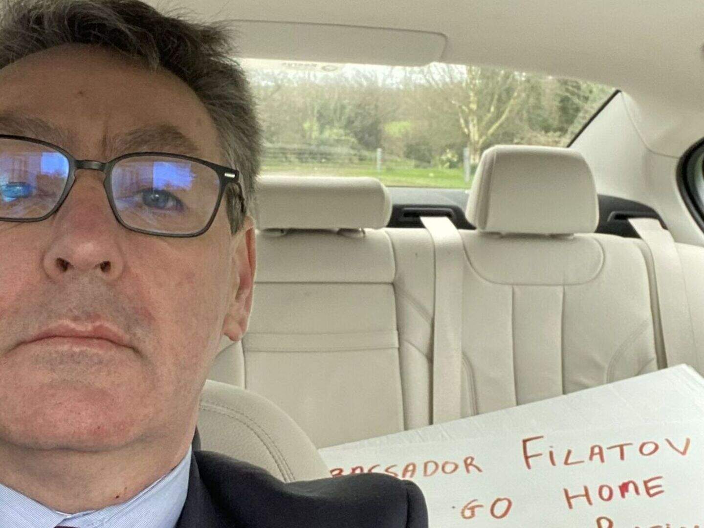 mep-billy-kelleher-offers-to-drive-russian-ambassador-to-ireland-to-the